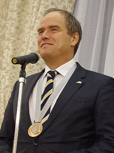 Eckart Würznerヴュルツナー市長